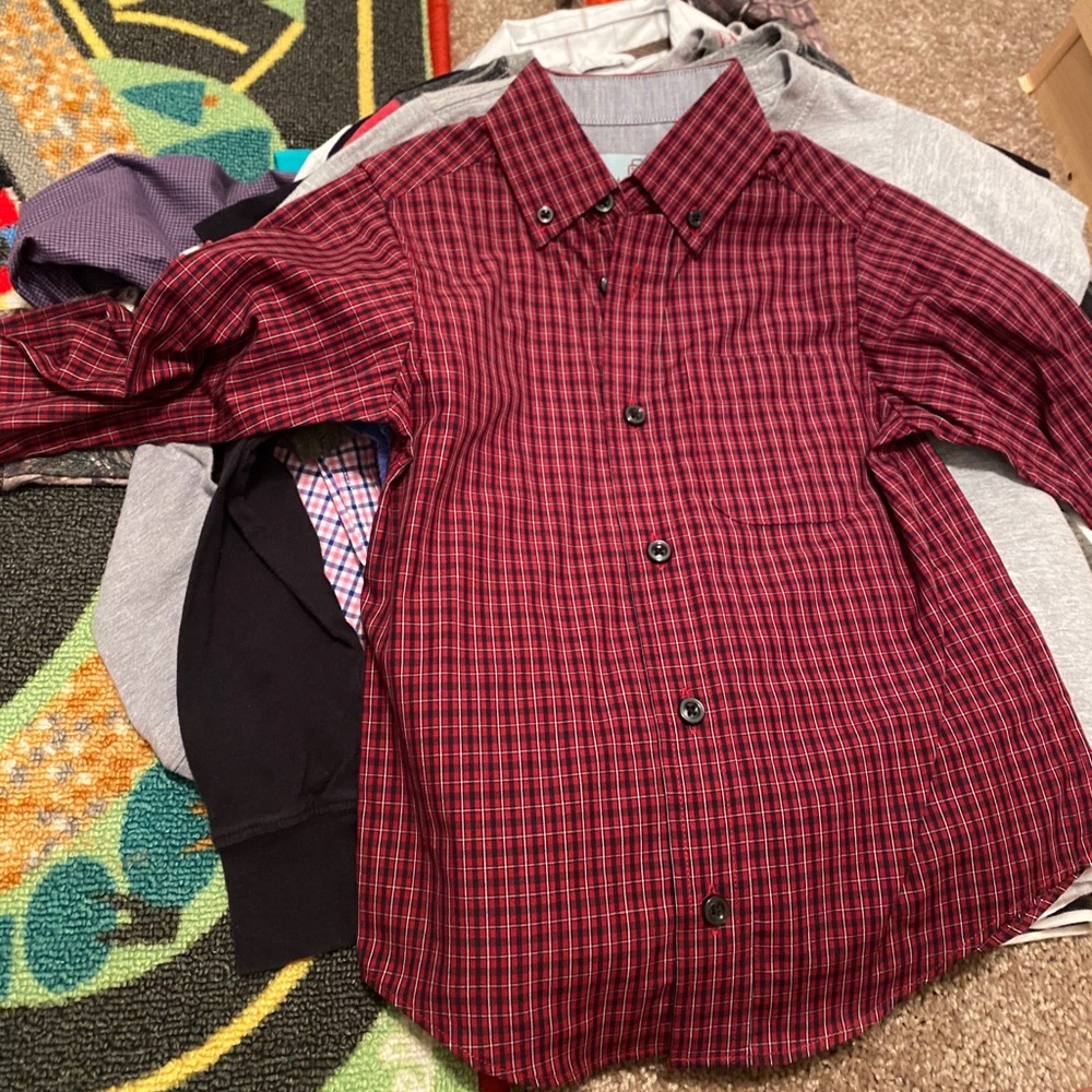 ⚽️5/$20 Boys class club button up